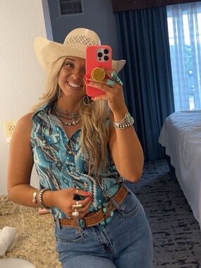 Rock & Roll Denim Sleeveless Pearl Snap Western Blouse